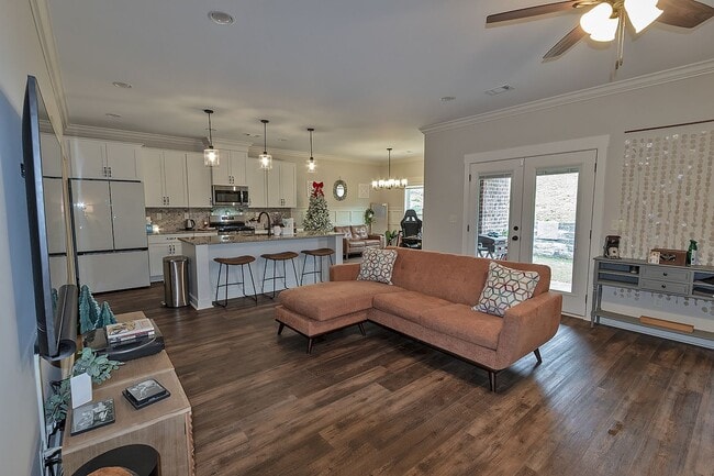 Building Photo - Millbrook Rental!