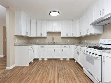 Building Photo - 2623 Irwin Dr