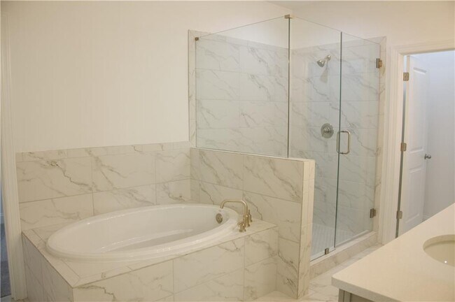Building Photo - 4381 Encore Blvd