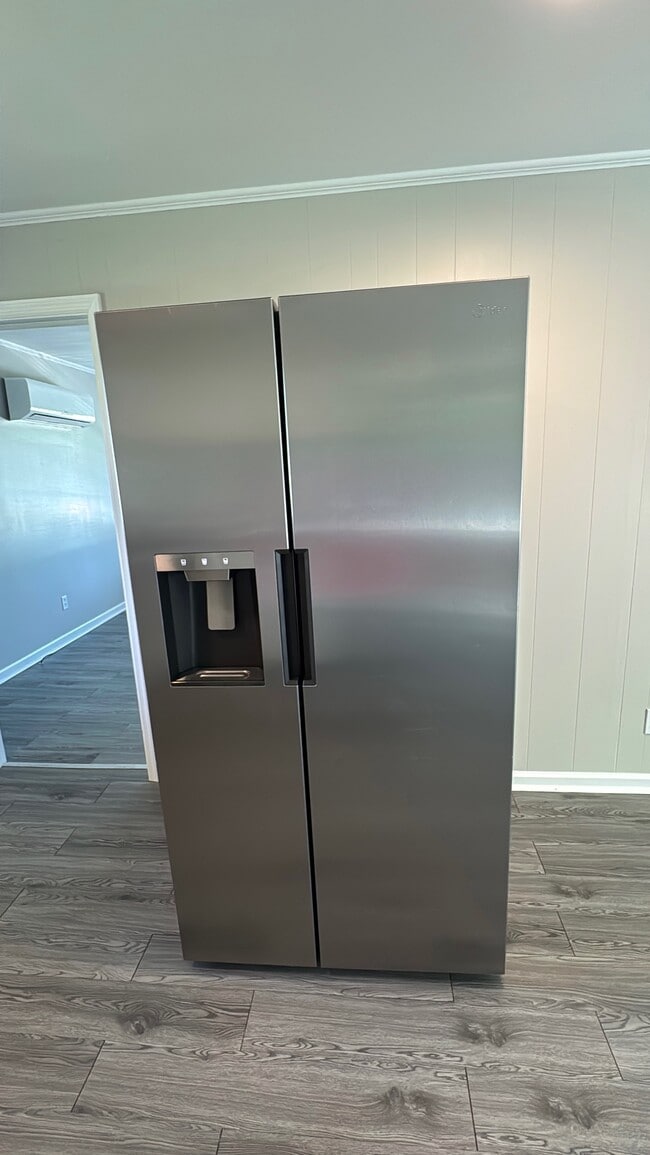 Building Photo - 222 Reynolds St