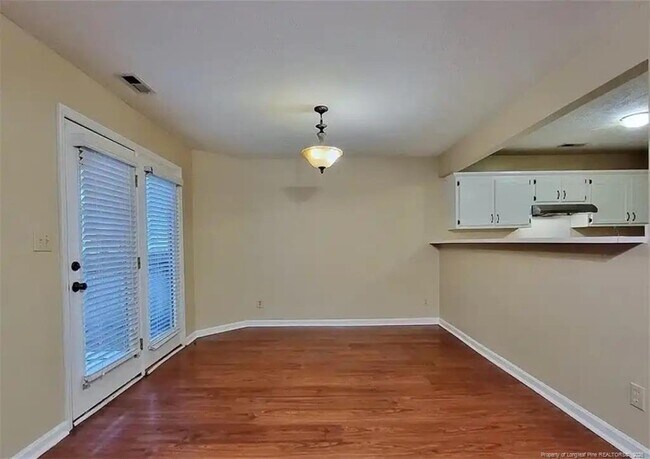 Building Photo - 5532 Robmont Dr