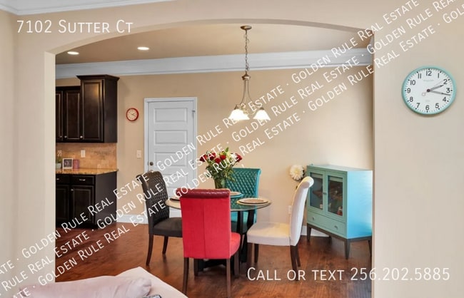 Building Photo - 7102 Sutter Ct