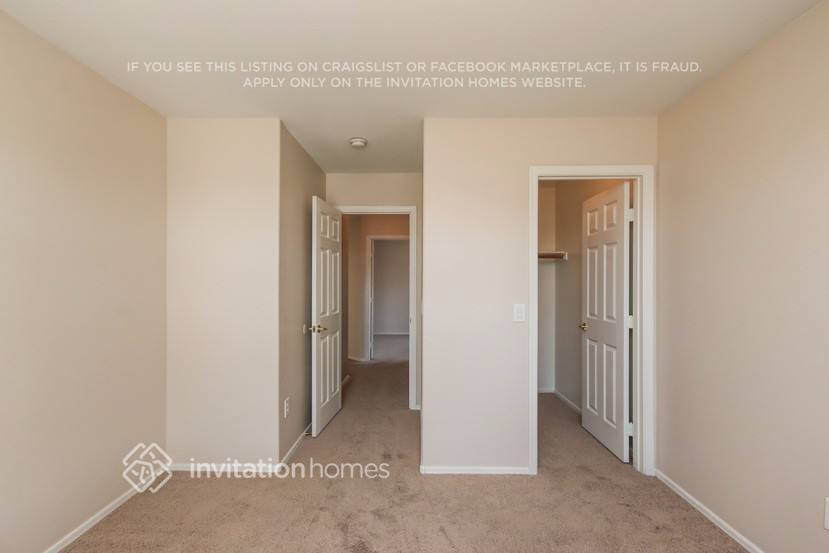 Building Photo - 11174 W Chase Dr