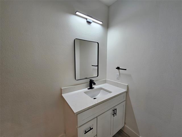 Building Photo - 2374 Southwood Dr