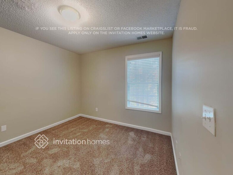 Building Photo - 117 Omega Ct