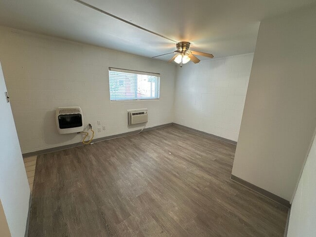 Building Photo - 47 E 17th Ave