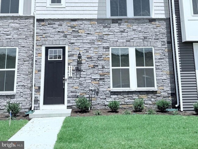Building Photo - 4803 Jackson Vlg Pkwy