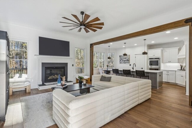 Building Photo - 3346 Kenyon Creek Dr NW