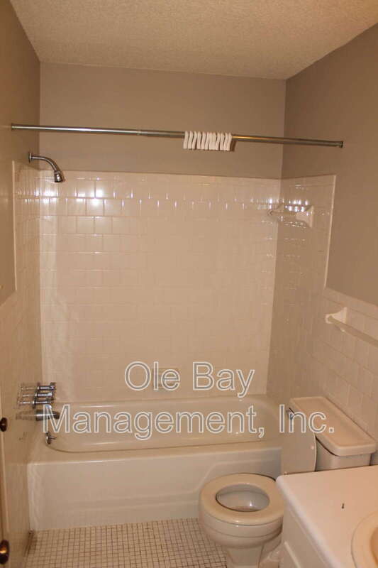 Building Photo - 4009 Old Shell Rd