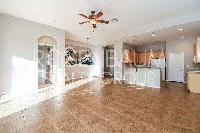 Building Photo - 9933 E Hidden Treasure Ct