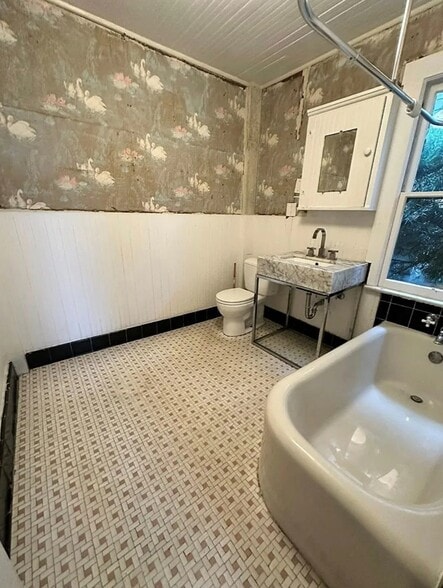 BATHROOM #3 - 49 Dudley Ave