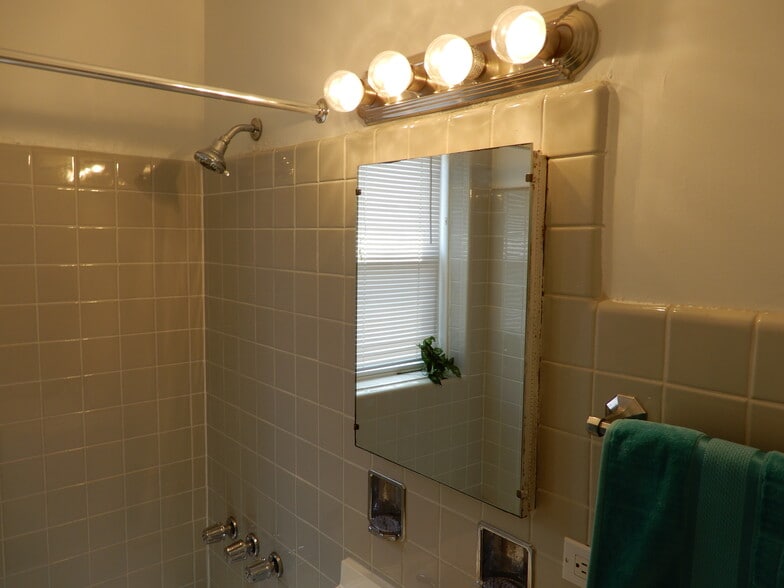 Building Photo - 1508 N Harlem Ave