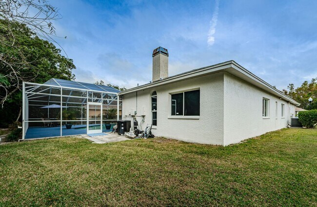 Building Photo - Pool Home in Trinity!