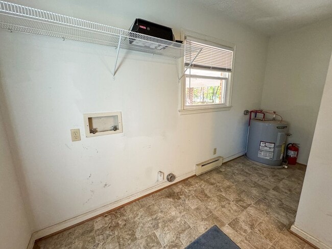 Building Photo - 3Bed/1.5bath Troy VA Rental