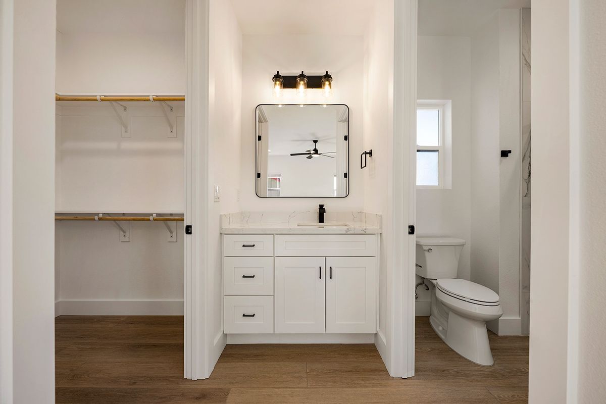 Building Photo - 3733 Mocha Ln