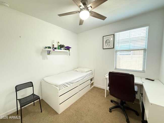 Building Photo - 127 E Gemini Pl