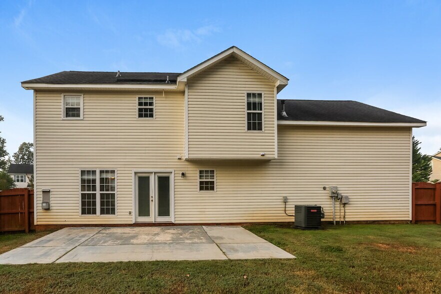 Building Photo - 1703 Cottage Creek Rd