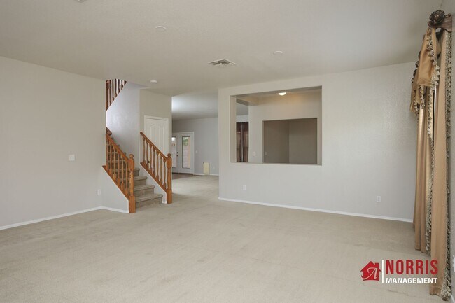Building Photo - Beautiful Large Home in Casa Grande
