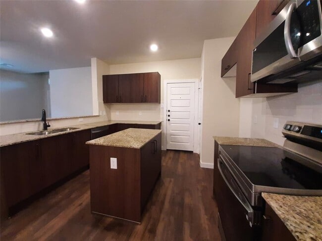 Building Photo - 25539 Starling Ln