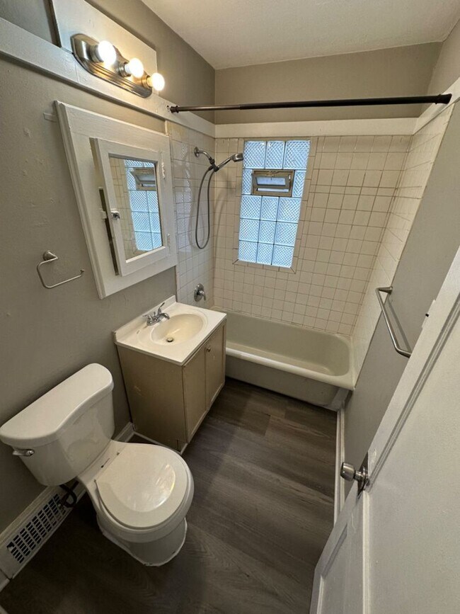 Building Photo - 3538-3540 N 2nd Lane - Duplex