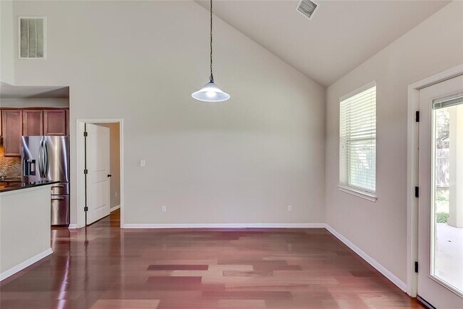 Building Photo - 11300 Cherisse Dr