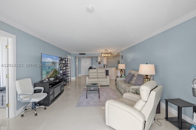 Building Photo - 2100 S Ocean Dr