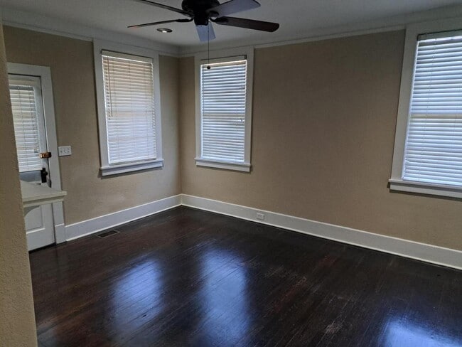 Building Photo - 5060 Austell Powder Springs Rd SW