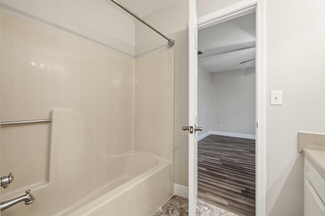 Building Photo - 266 Honeysuckle Way