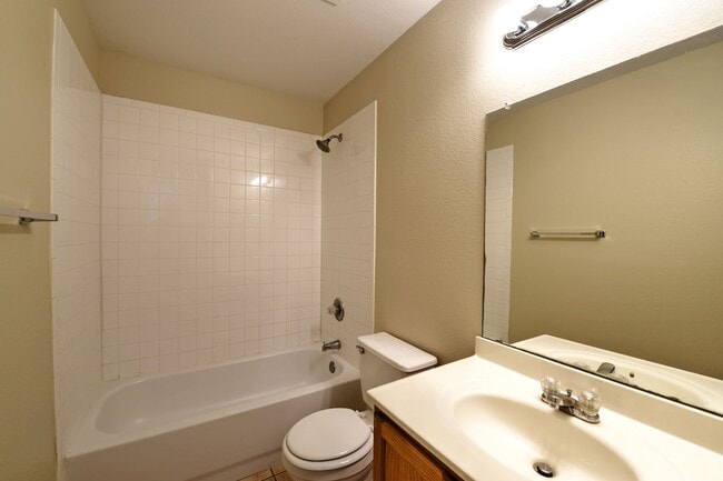 Building Photo - GREAT LOCATION: 1604 & SHAENFIELD  |  3 BE...