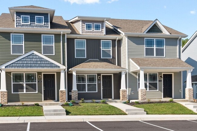 Building Photo - 2 Bedroom Condo For Rent Near Madison Street!