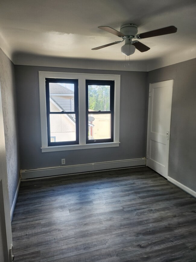 Building Photo - 4288 W Jefferson Ave