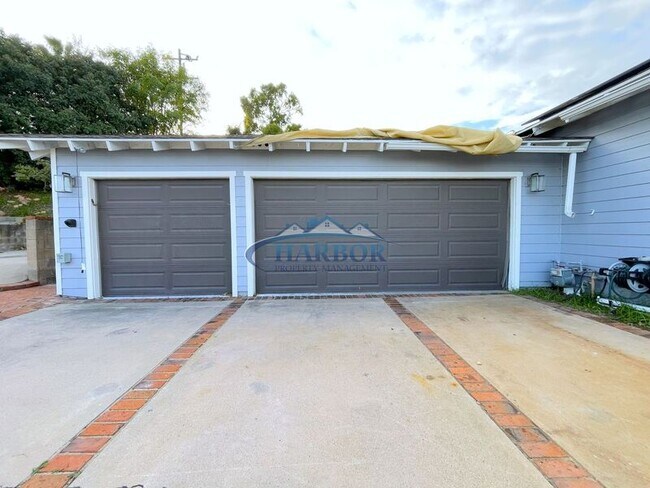 Building Photo - 23 Rockinghorse Rd