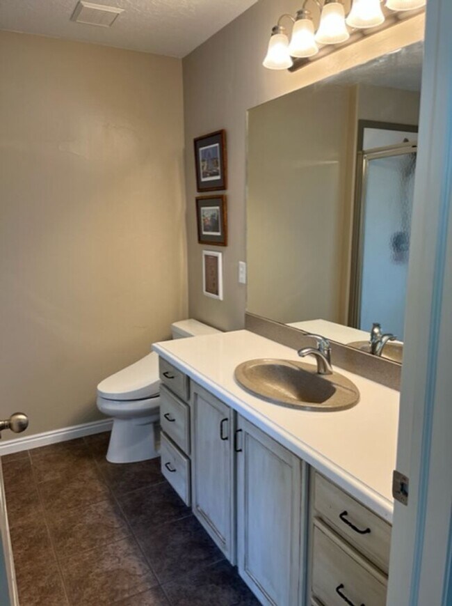 Building Photo - Payson Home