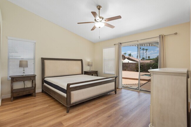 Building Photo - 44210 Mariposa Ct