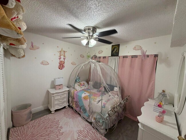 Building Photo - 10343 Greenhouse Rd