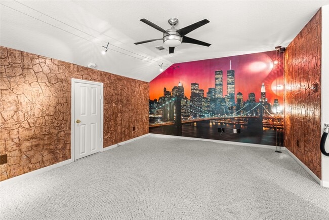 Building Photo - 7906 Glenn Cliff Dr