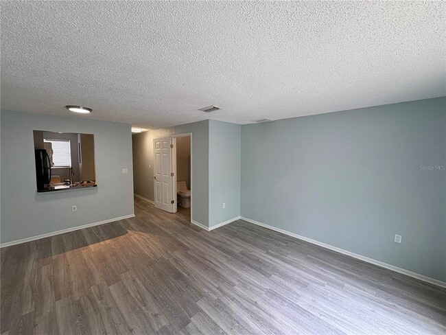 Building Photo - 408 57th Ave Dr E