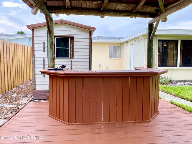 Building Photo - 110 Deleon Rd