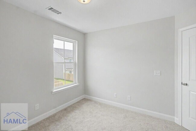 Building Photo - 106 Heirloom Rd