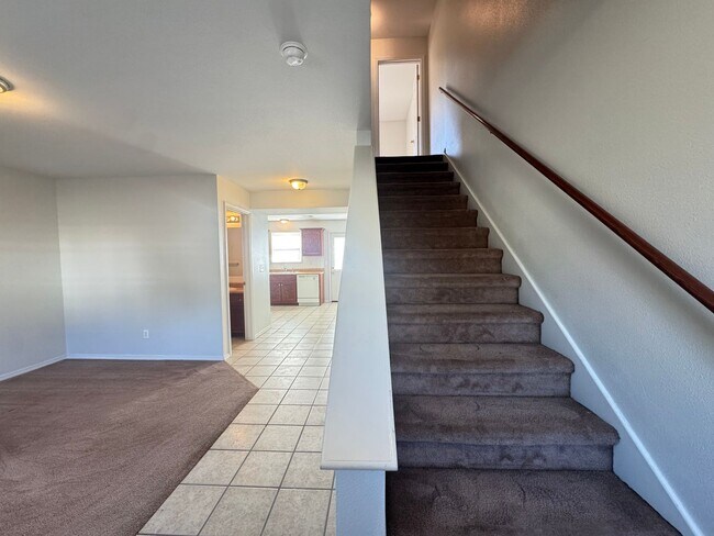 Building Photo - 24430 Sounder Ln