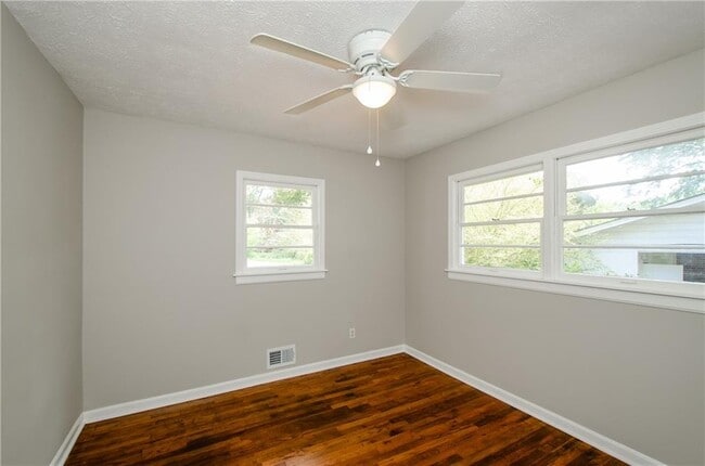 Building Photo - 123 Arnold Pl