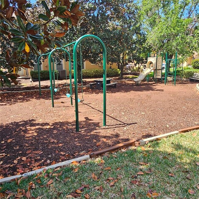 Building Photo - 8110 Villa Grande Ct