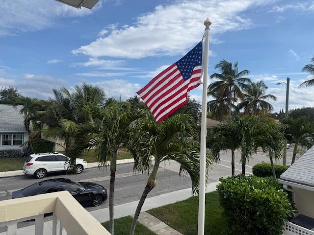 Building Photo - 325 Ocean Breeze