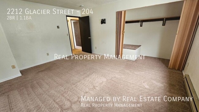 Building Photo - 2212 Glacier St