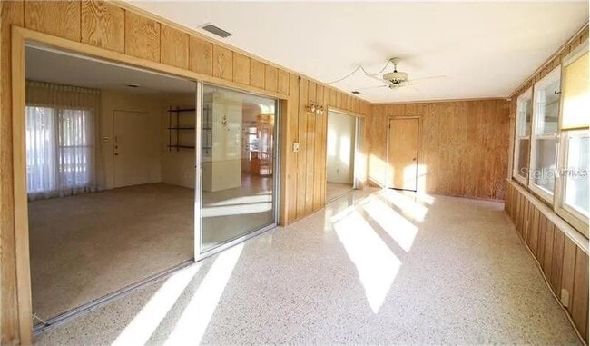 Building Photo - 264 Glen Oak Rd