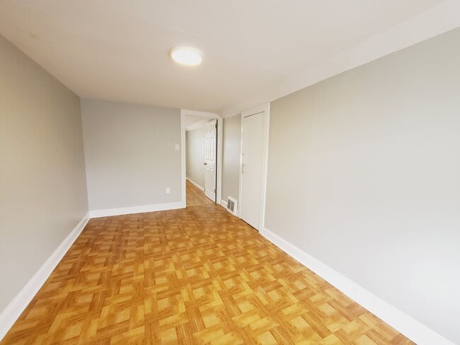 Building Photo - Single Family 3 Bedroom Home For Rent in Emmaus