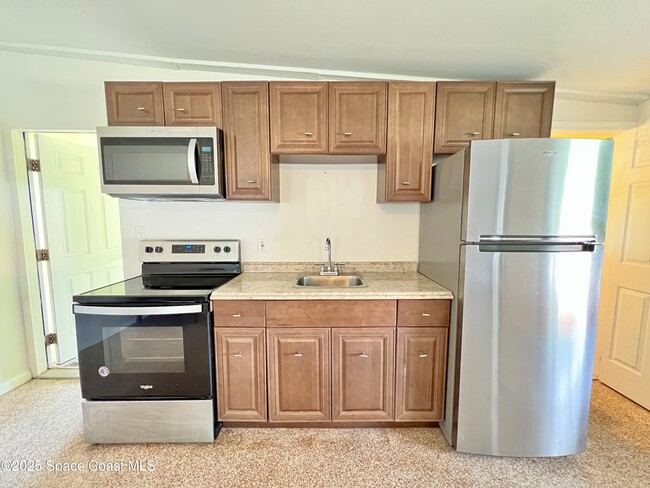 Building Photo - 1450 Anchor Ln