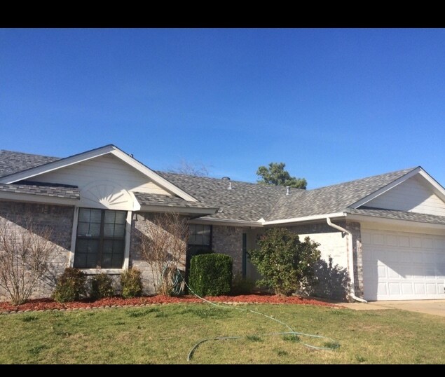 Primary Photo - 2320 E Faith Blvd