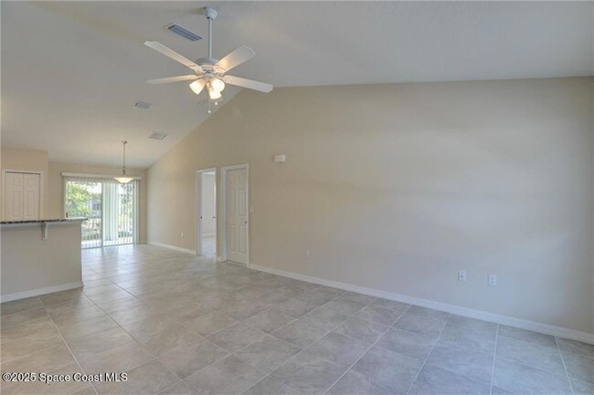 Building Photo - 8886 98th Ct