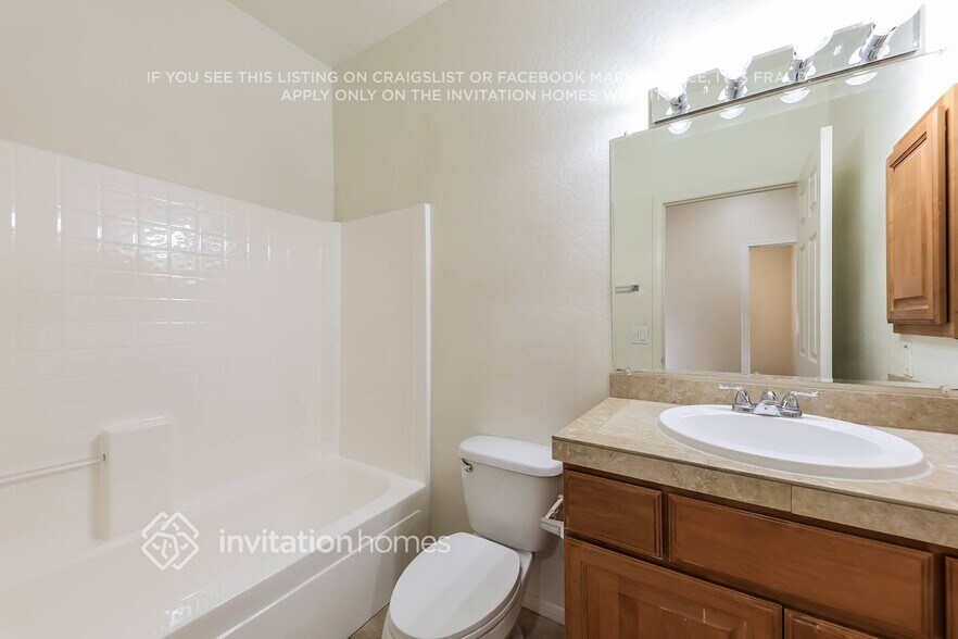 Building Photo - 16421 N Cumbie Ln